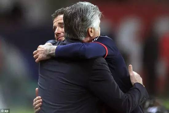 当男友是足球迷,当你男朋友是个足球迷的时候