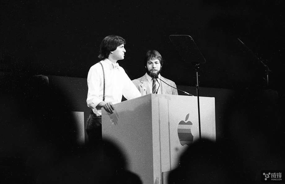 忆峥嵘岁月AppleIIForever发布会旧照流出