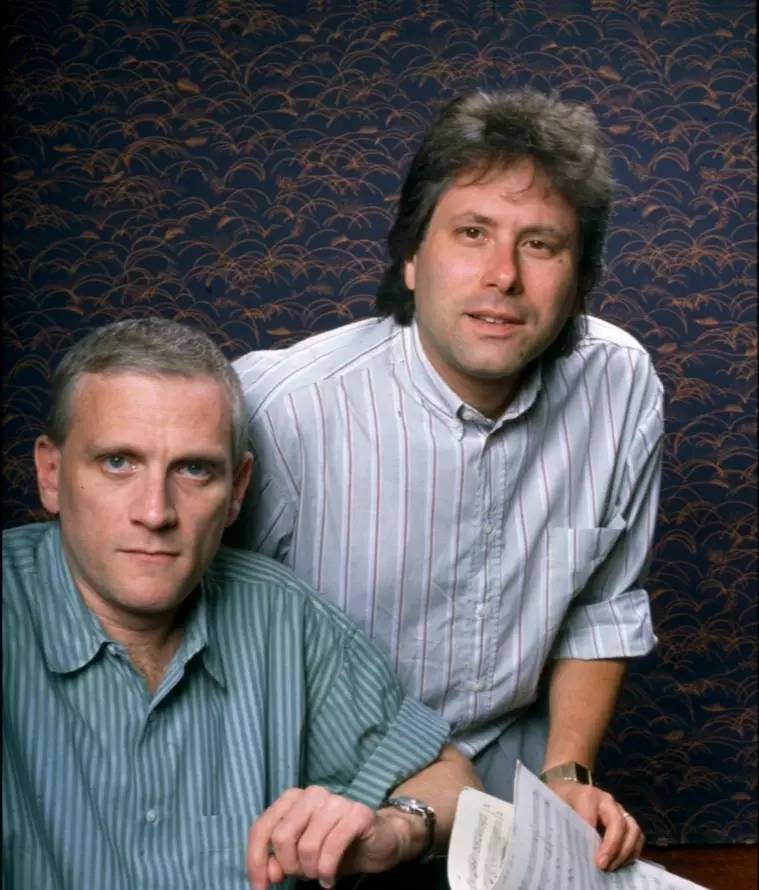 用生命打造传世爱情，37个梗讲述《美女与野兽》诞生记