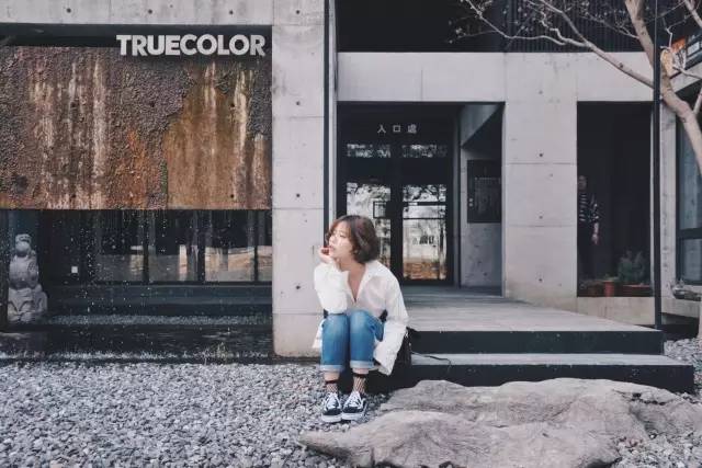 OOTD｜这个春天，要好看的我不止会穿网袜