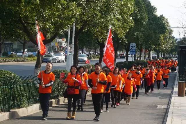 滨江到底是哪里,滨江是一条江吗