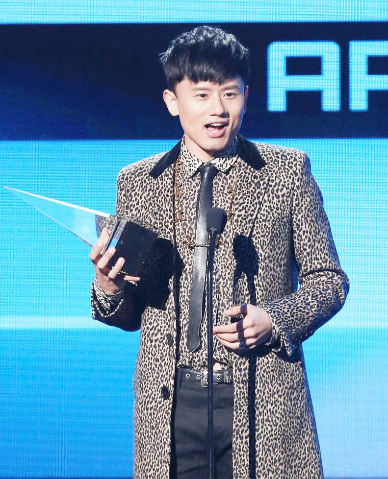 地球有史以来最猛烈的碰撞,地球最激烈的碰撞