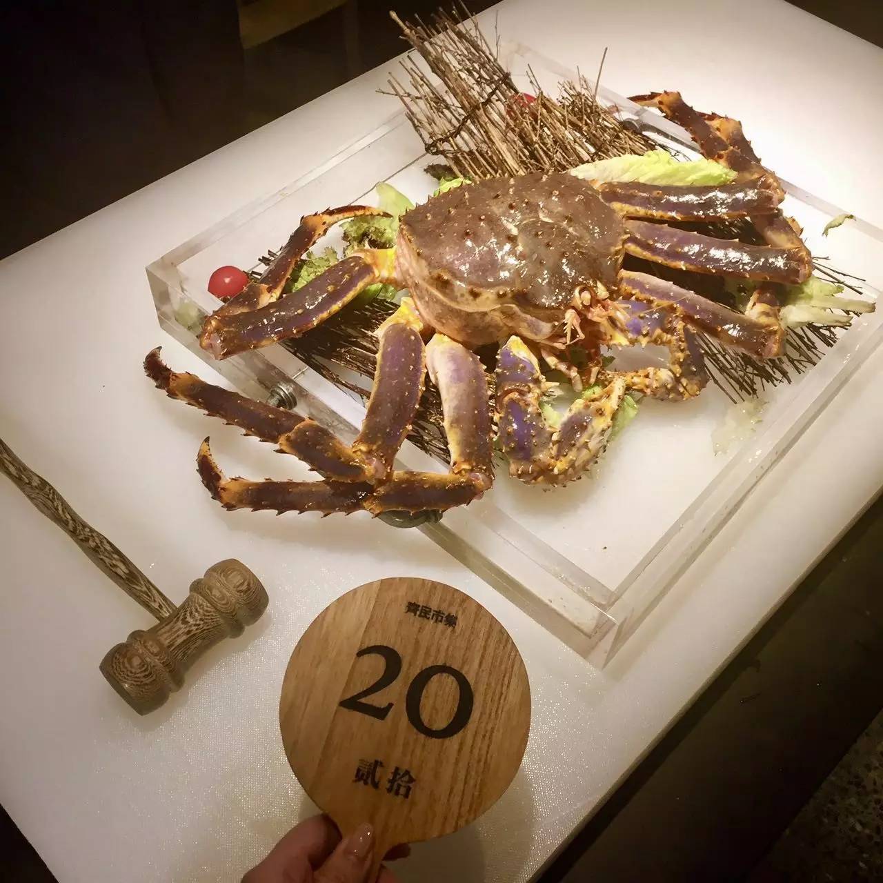 你舍不得花的钱总有人舍得帮你花,以前舍不得花你的钱现在才明白