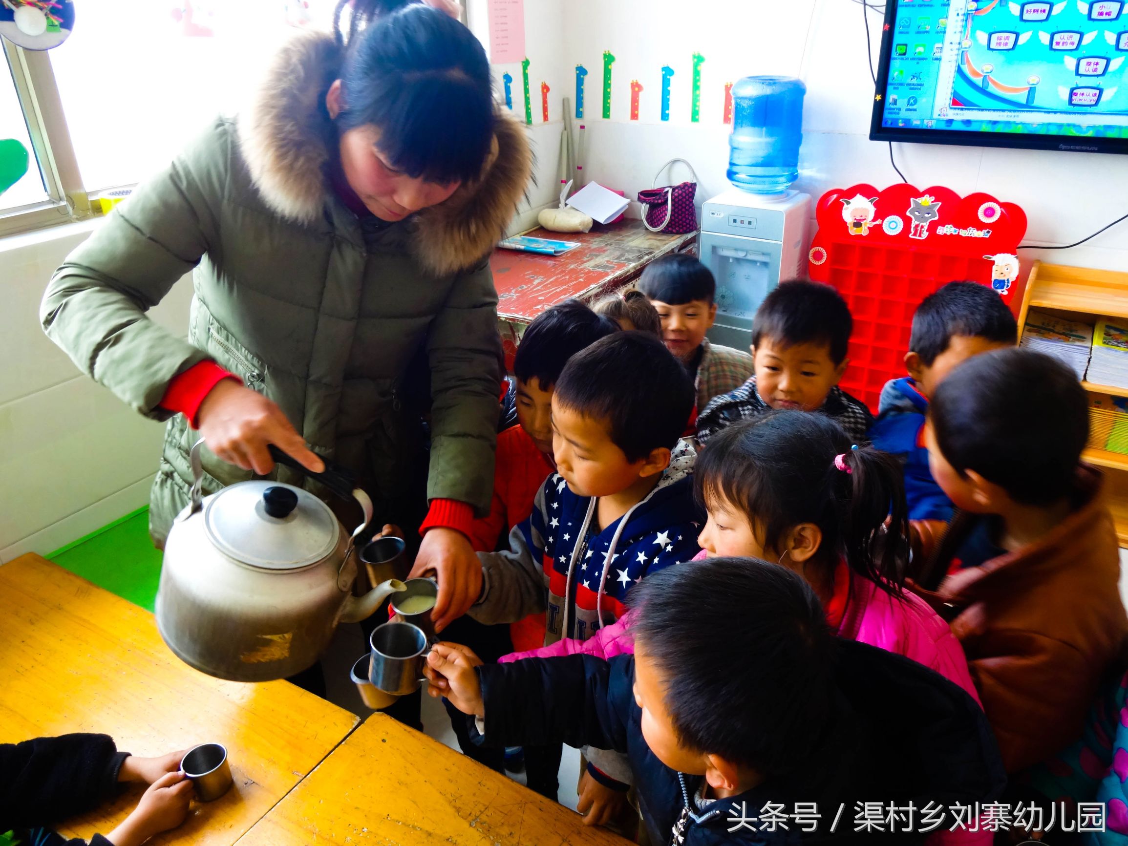 孩子每天在刘寨幼儿园吃什么呢？·孩子成长日记第二期