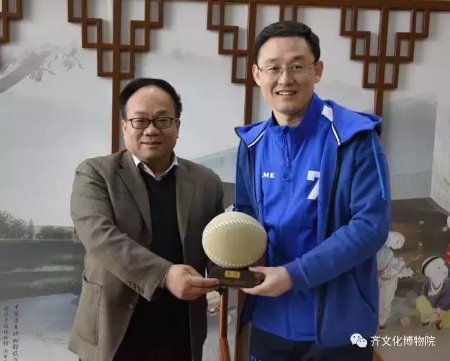 孙继海足球文化,孙继海足球援疆