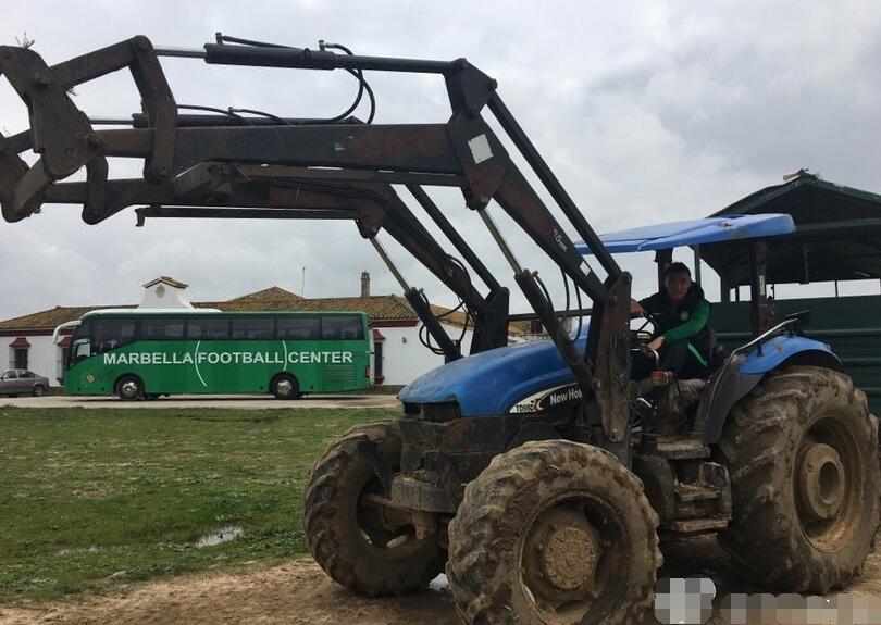 于大宝助国足完整视频,国足神脚