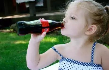 国足开门红于大宝,于大宝国足1比2