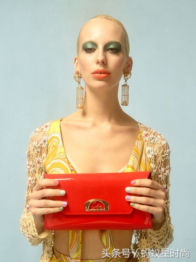 2018限量款christianlouboutin,christianlouboutin黑色和金色