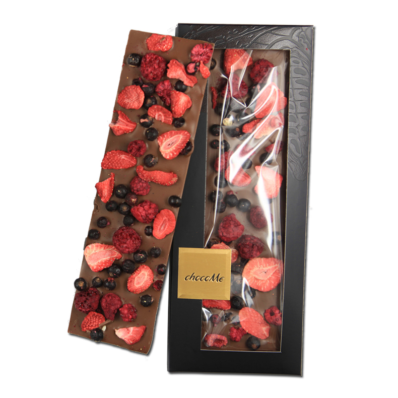 巧克力代表爱情与关爱,巧克力给人甜蜜的感觉