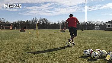 足球带球节奏变化的练习,普通带球变化节奏技巧