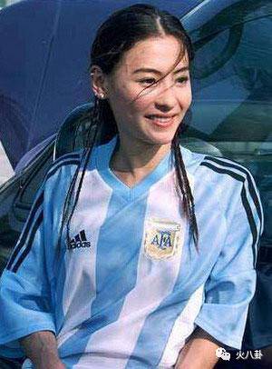 中国赢了韩国足球解说激动时刻,中国队赢韩国队球迷反应