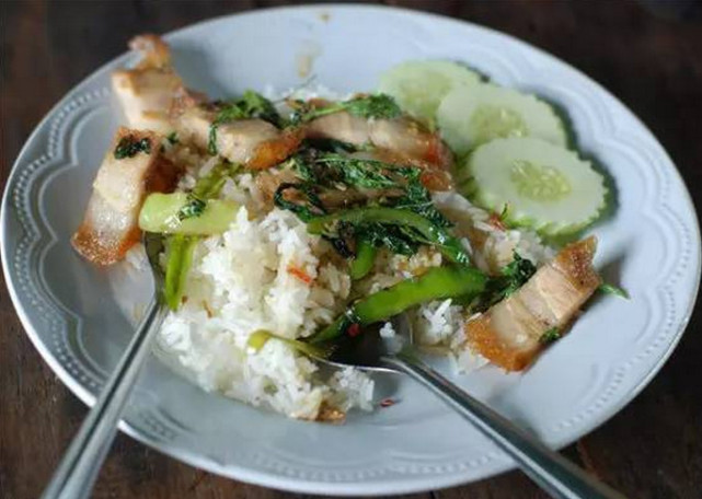 100人民币换泰国多少钱,100元人民币在越南能买什么