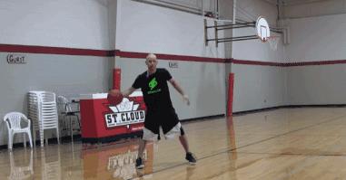 欧文的过人思路,欧文控球手型