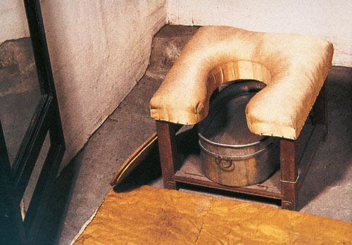 慈禧用的马桶图片,慈禧用的马桶