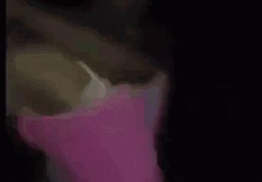 13岁，她从妈妈口里的“小甜心”变成了“bitch”