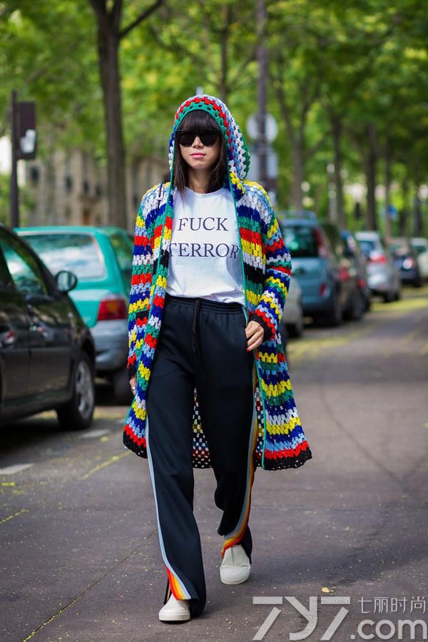 今年最流行的裤子夏款,今年流行的裤子夏款
