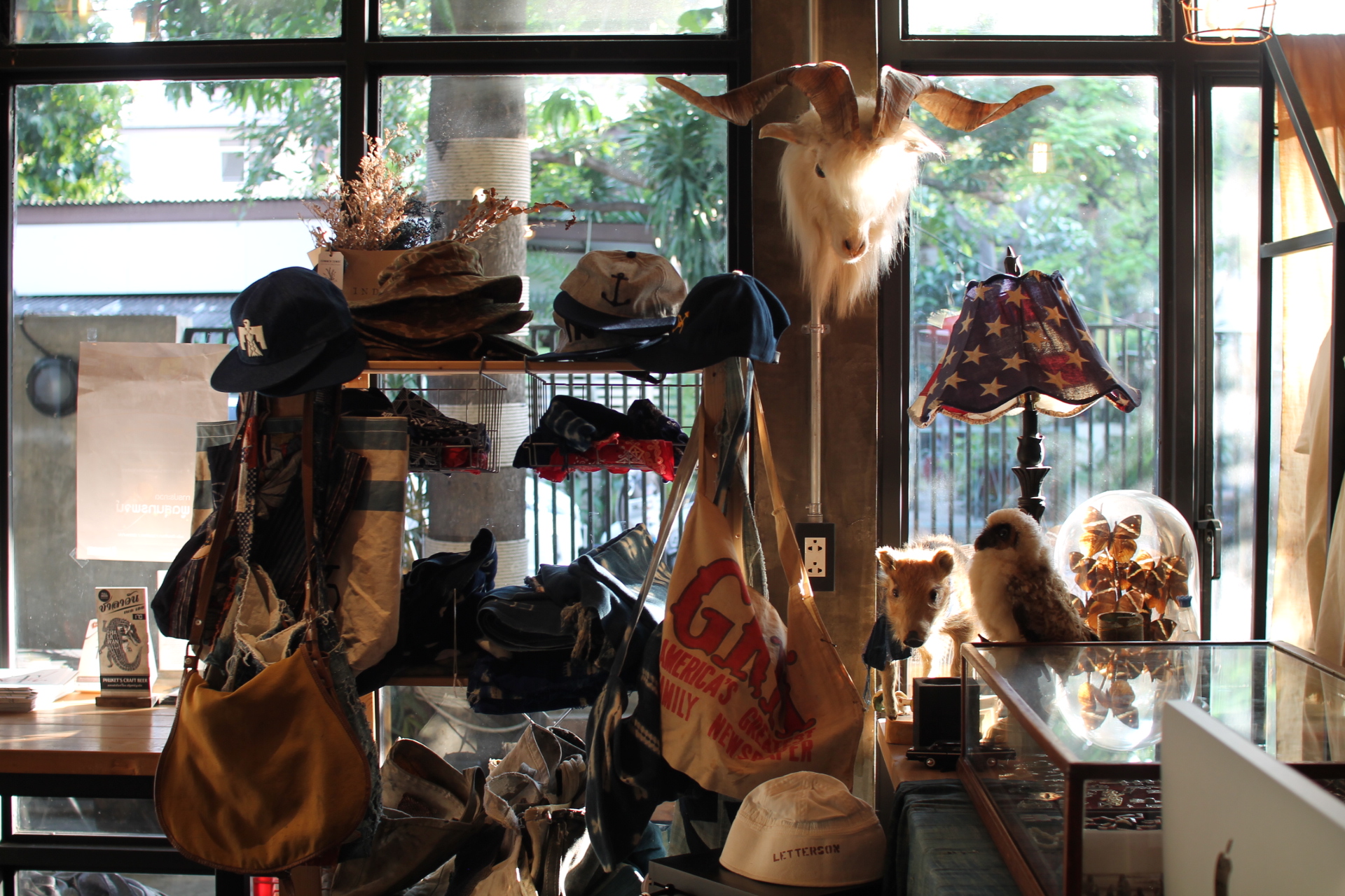 BlueDyeCafe——看似杂乱，自成一派