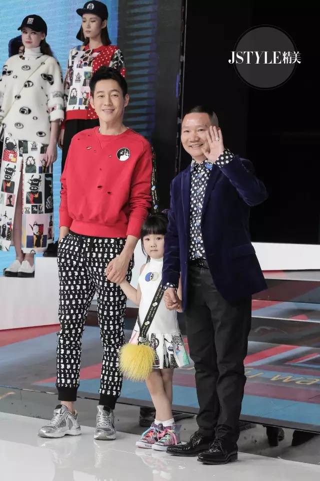 JSTYLE精美现场直击时装周：波点、星座放肆玩一把！