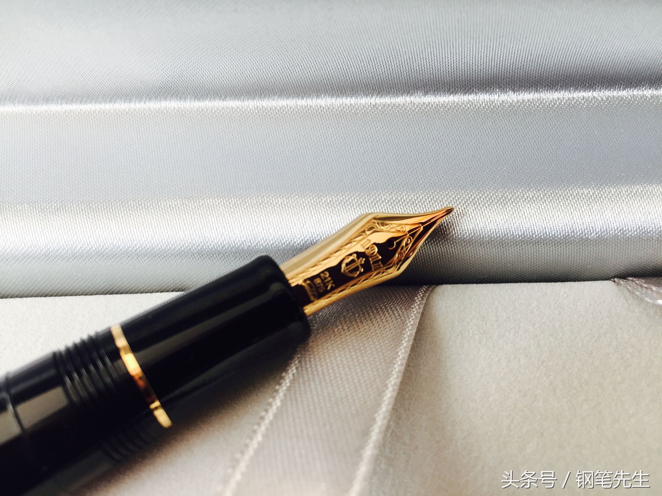 写乐18k钢笔测评,写乐大型平顶钢笔测评