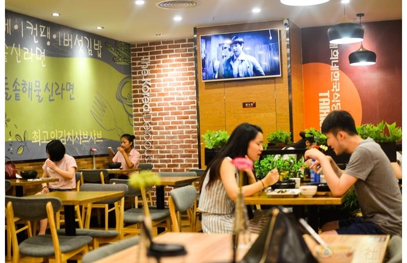 漂亮学妹在国泰广场开了家泰熙家吃完我就不想走了