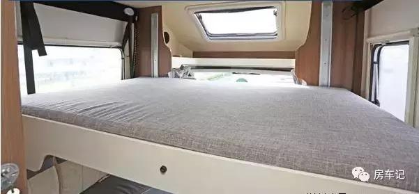 新款凯伦宾威房车双拓展,新款凯伦宾威依维柯房车