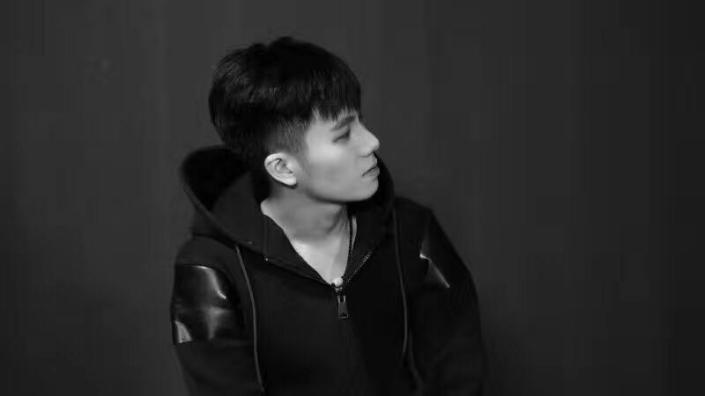 大学堪比美容院？从入学到毕业，对比连自己都不敢看！