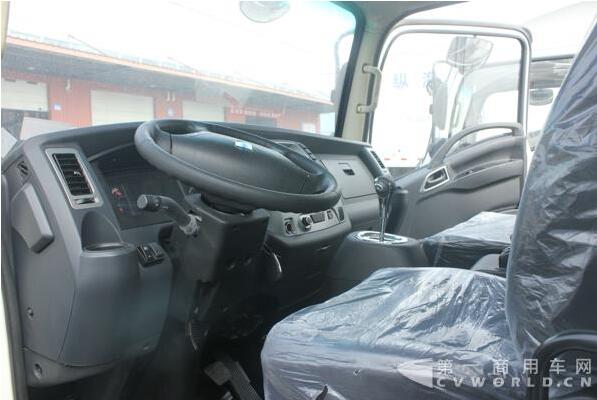 租赁优于购买两大难题待解成都纯电动物流车运营调查