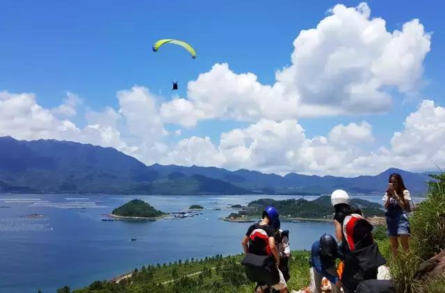 嗨玩重庆滑翔伞,嗨玩踏青季