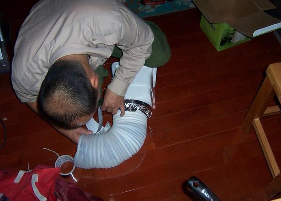 老公不过在厨房装了块东西再也没油烟，邻居竟天天跑来问秘诀！