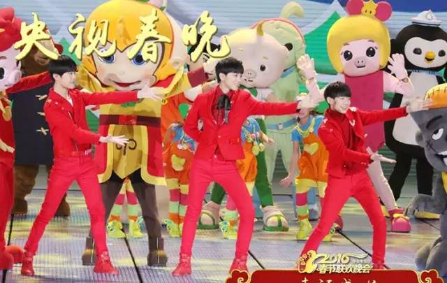 历年春晚服装,今年央视春晚服装