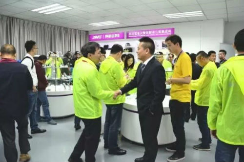 稳扎稳打求进步,稳扎稳打再创辉煌