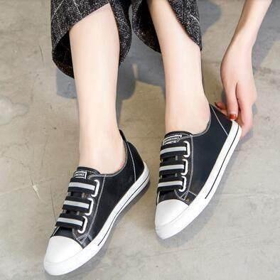 英伦风小皮鞋，每个女生都无法拒绝的鞋