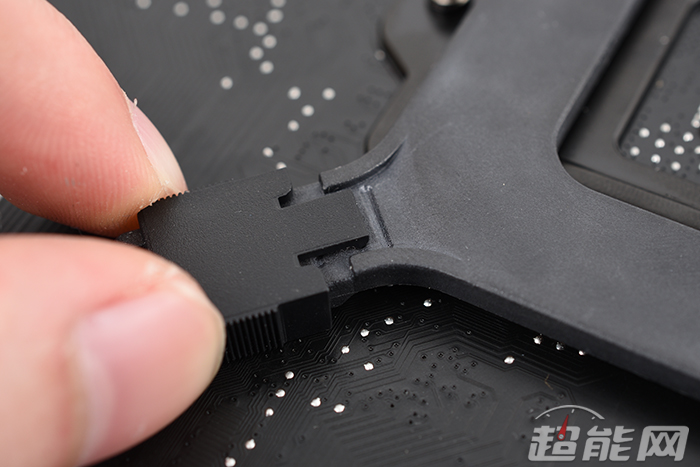 酷冷至尊MasterLiquidLite240散热器评测:初玩水冷之选