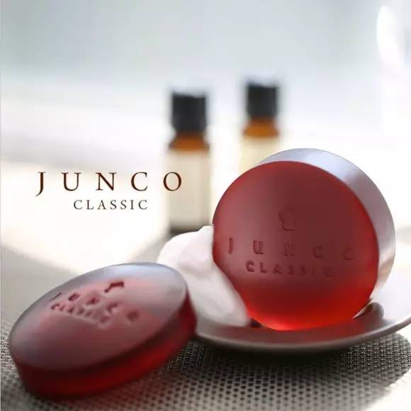 日本女生如何保养皮肤 (为什么日本女生皮肤都特别好)