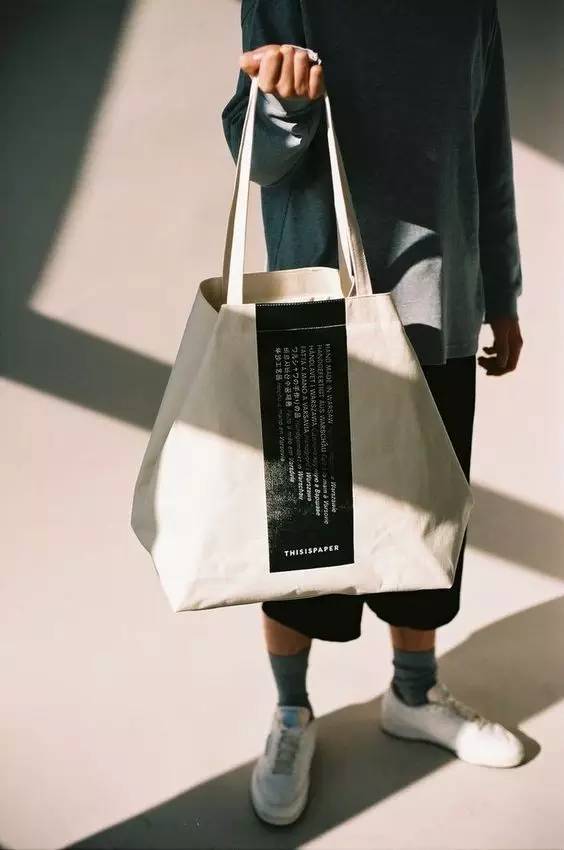 一个时装设计专业的十年服装路,一个不出名的服装设计师