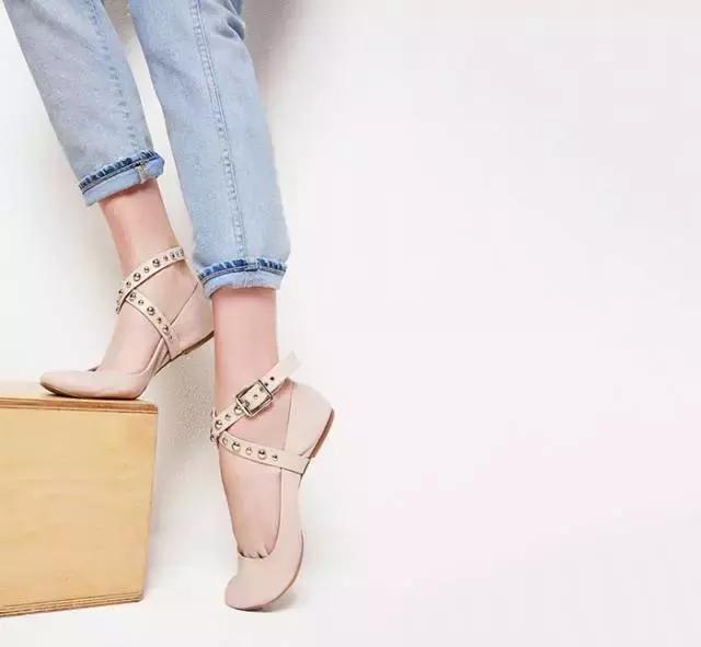 今年秋冬流行的三双鞋,今年最好看的鞋子是哪一款