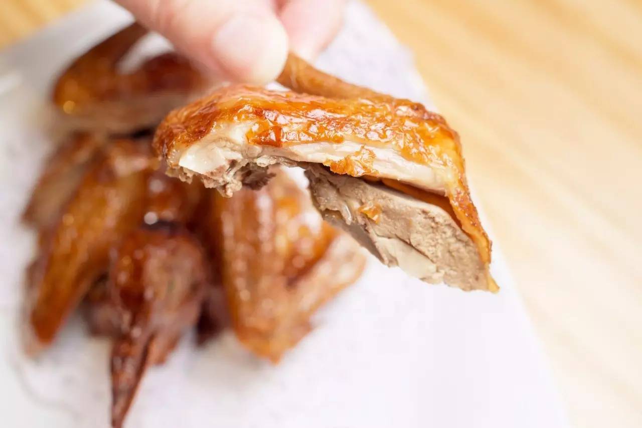 「鱼翅捞饭」震撼出席!一顿胜过十针玻尿酸,不到¥50就能吃?