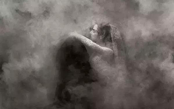 国外创意婚纱摄影作品,激发摄影师灵感的创意婚纱照