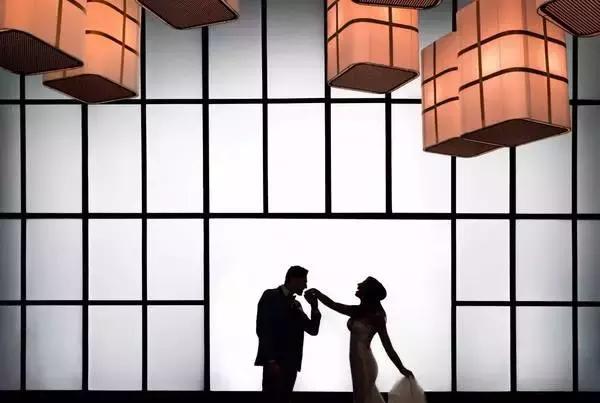 国外创意婚纱摄影作品,激发摄影师灵感的创意婚纱照