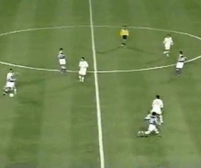 国足对日本暴力犯规日本人反应,国足硬气