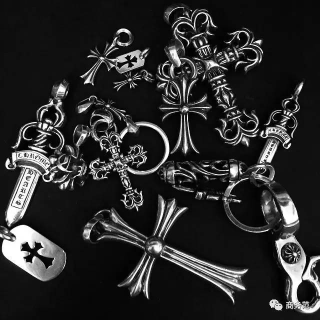 他家的银饰比金贵，却总有人想要挂几斤