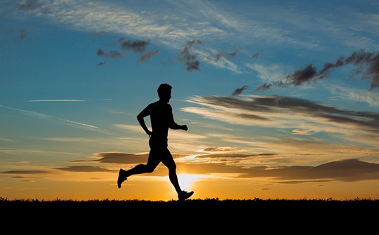 跑步会让小腿变粗吗,跑步小腿拉伸