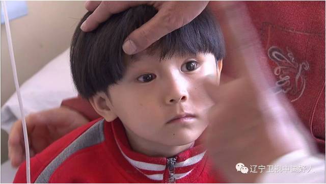 贫困农村家庭5岁眼癌女孩儿赴上海求医，她能否得到救治？