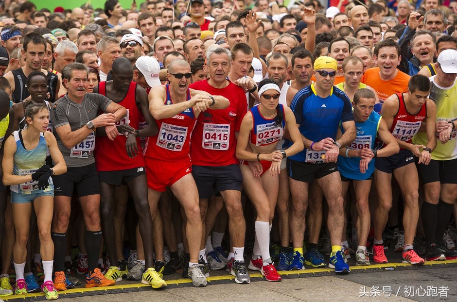 武汉马拉松提前30分钟开跑,武汉马拉松意外