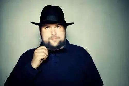 “开挂”的创业者:编个小游戏,卖了上百亿