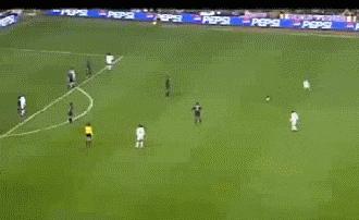 小罗任意球比贝克汉姆多,贝克汉姆小罗皮尔洛任意球