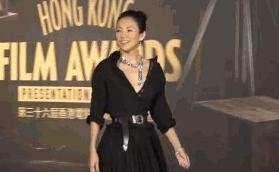 赵薇和范冰冰同穿西装,赵薇穿黑色衣服的图片