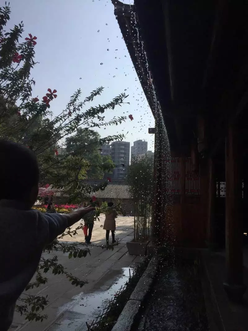 带娃没地方去？就到甘坑客家小镇走一走吧！