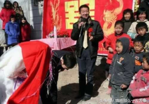 和她结婚当天，突然知道她在城里做陪酒女，我该如何抉择？