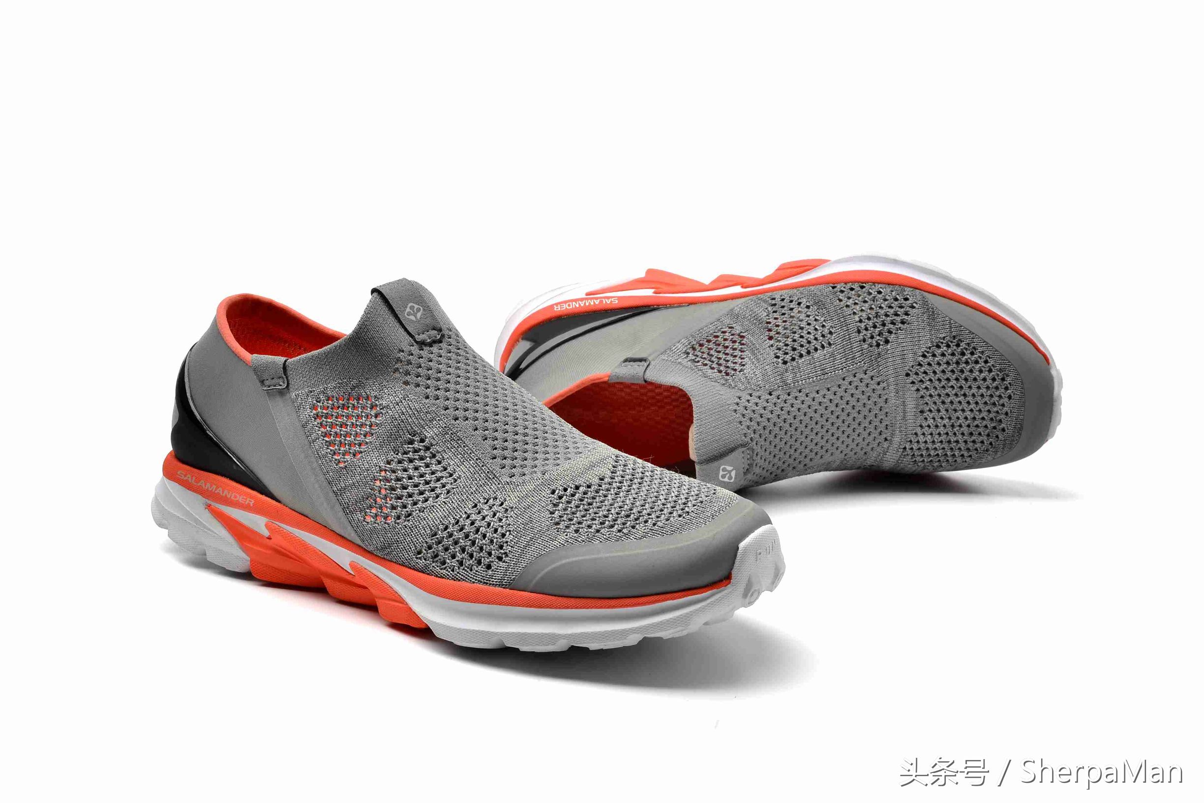 男流行穿鞋不穿袜子,现在的男生都不穿皮鞋